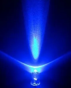 1000pcs 5 MM bijela kosa plava светоизлучающая cijev super svijetle led led plava светоизлучающая cijev blue led